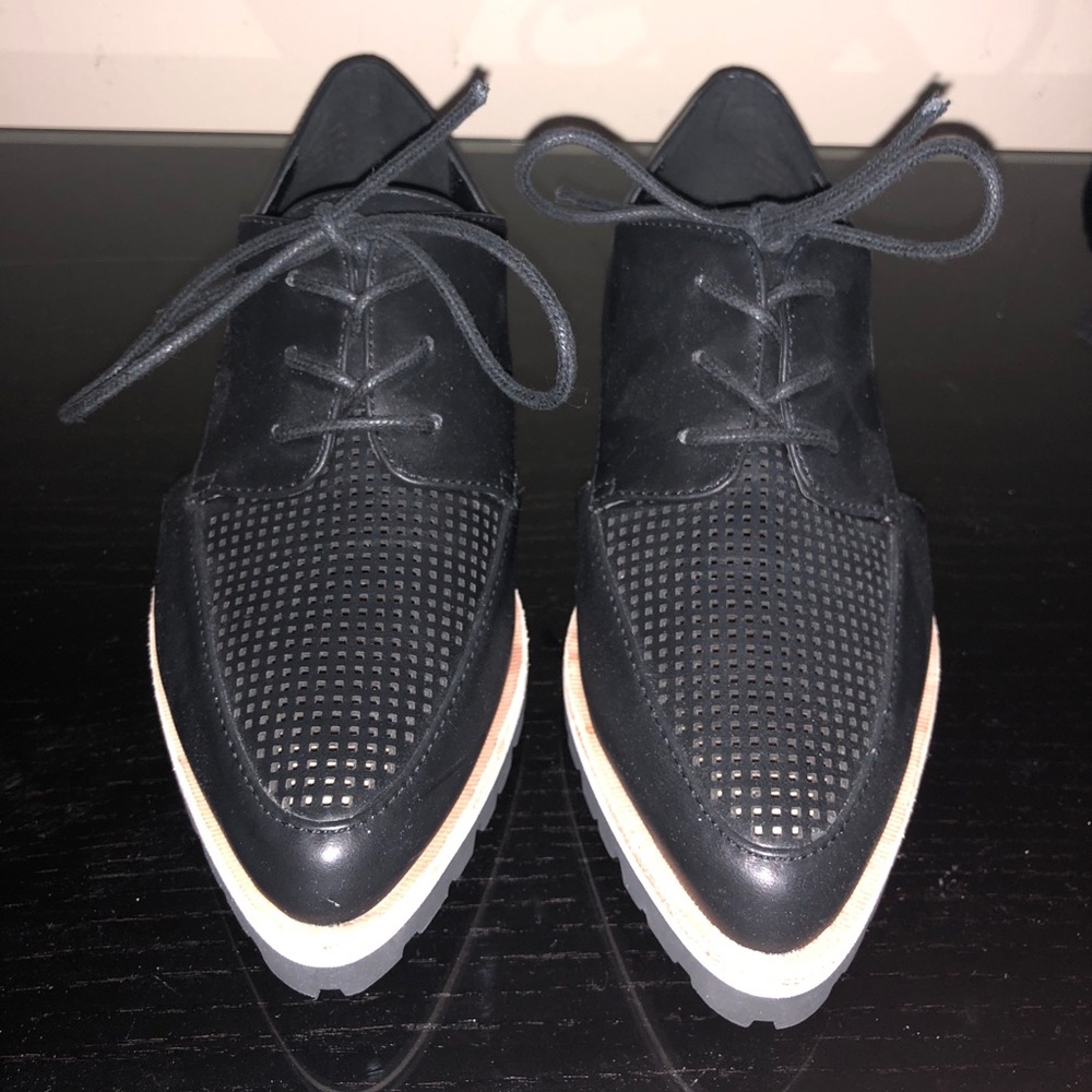 ALDO | Navy loafers with cutout